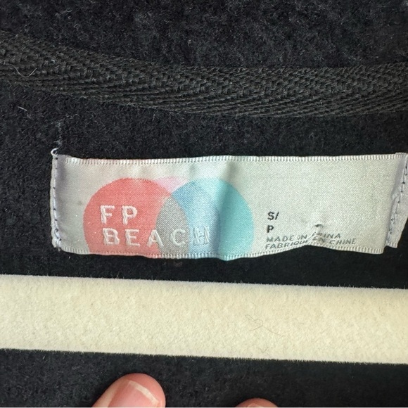 Free People Beach Womens Small Oversized Black Fleece Sweater Slouchy Relaxed - Picture 4 of 10